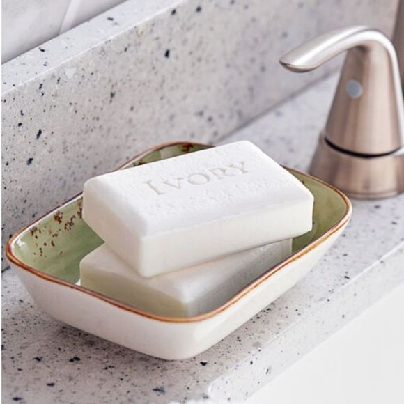 Ivory CLEAN Bar Soap Lot of 4 PACKS of 3 Bars - Picture 2 of 8